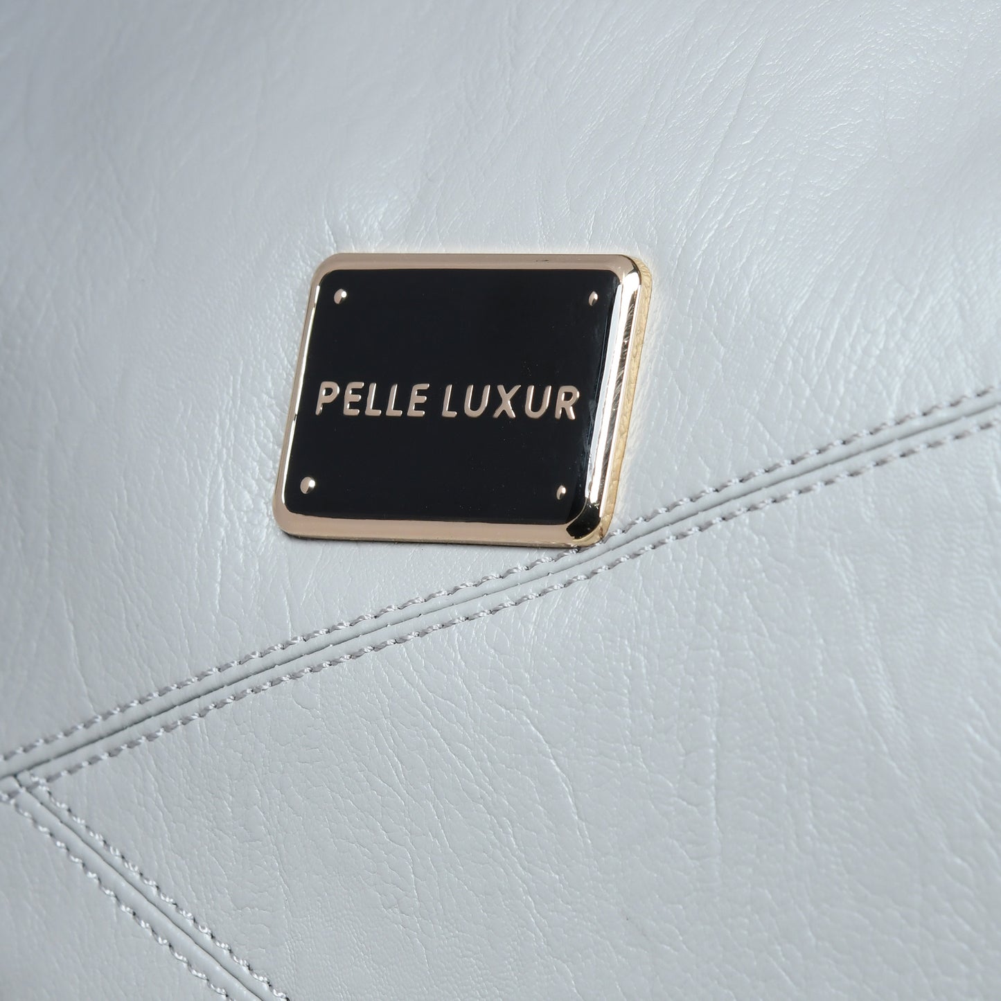 Pelle Luxur Hand Bag PL24C674