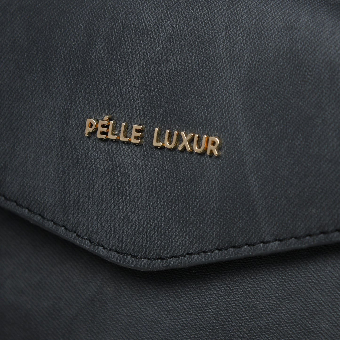 Effortlessly Stylish: The Pelle Luxure Small PU Sling Bag – A Must-Have!